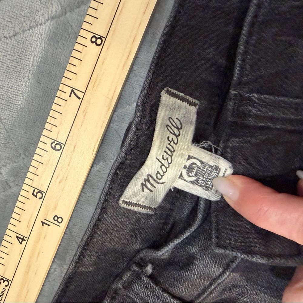 Madewell Dark Gray Slim Straight wideleg Jeans